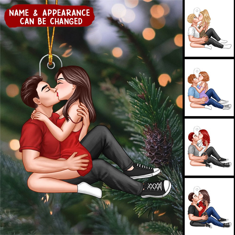 Kissing Couple - Personalized Ornament